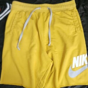 Nike Men's Yellow/gray Reverse Weaving Shorts Large